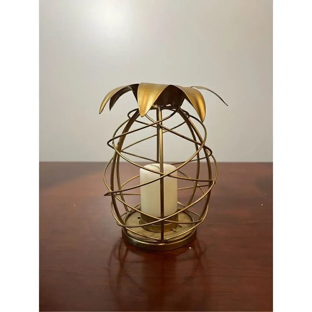Gold Candle holder art
